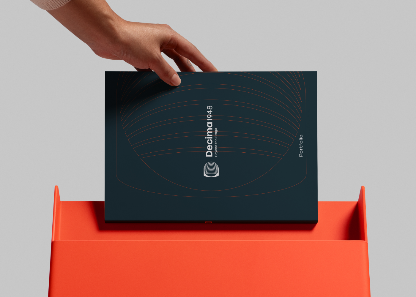 Applicazione logo Decima 1948